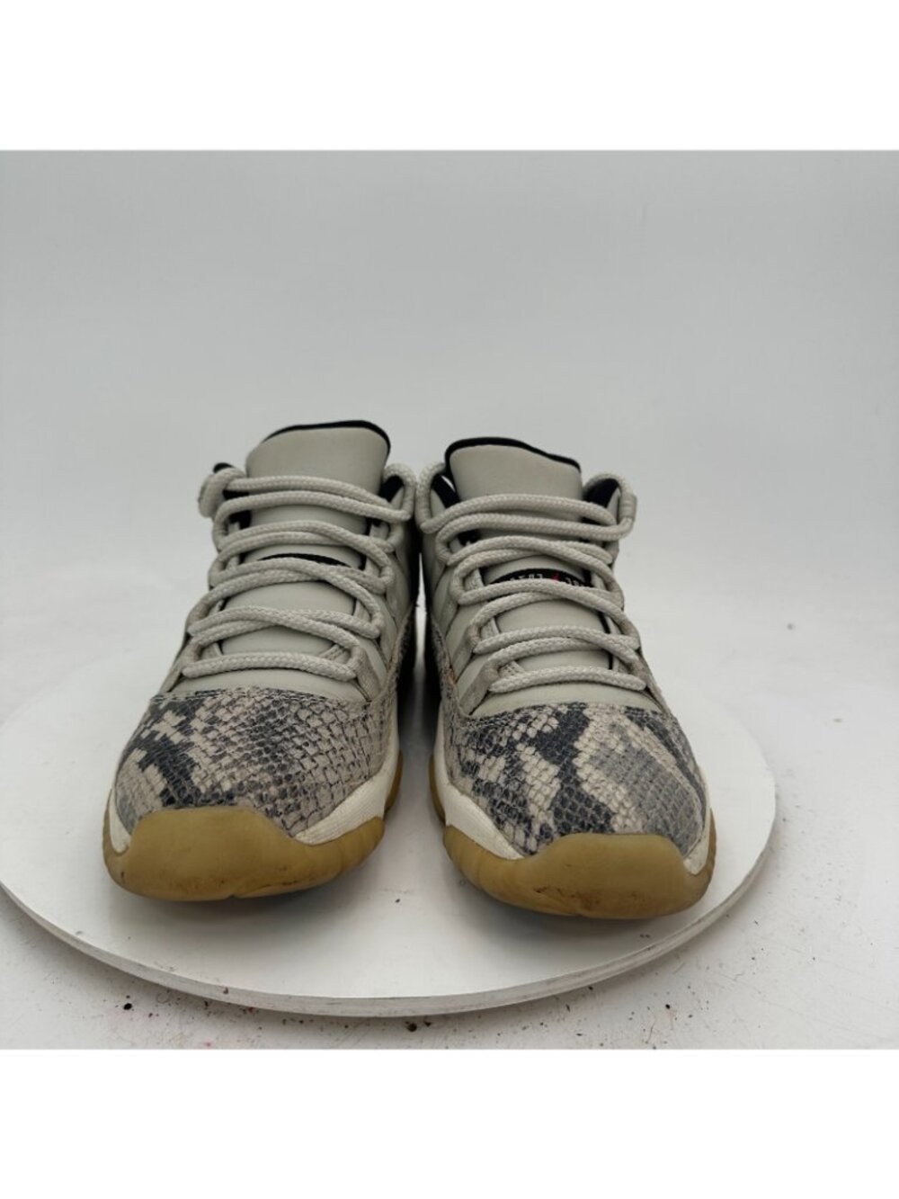 Nike Air Jordan 11 Youth Size 6Y Women 7.5 CD6847 002 Light Bone Snakeskin Shoes - Picture 2 of 10